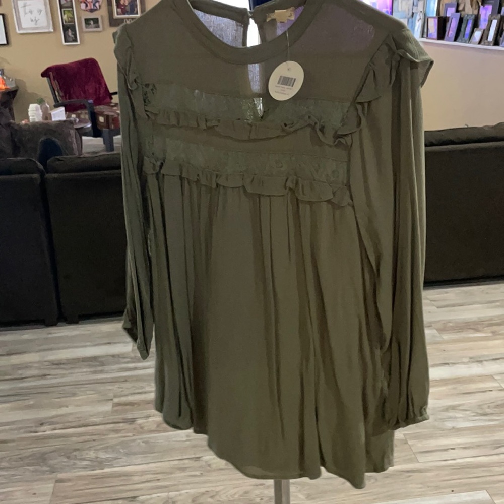 Green blouse